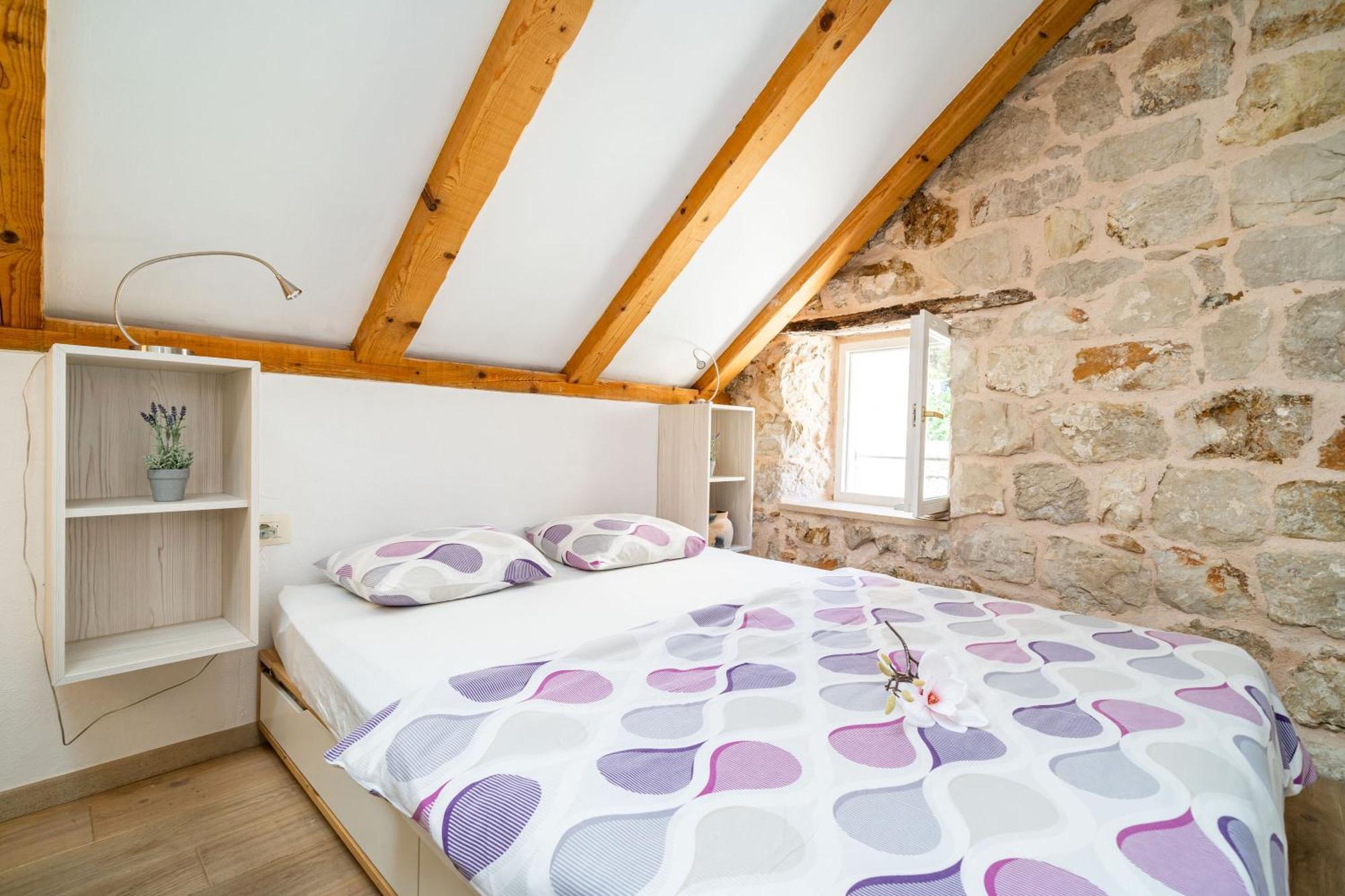 Old Town Historical Apartment *