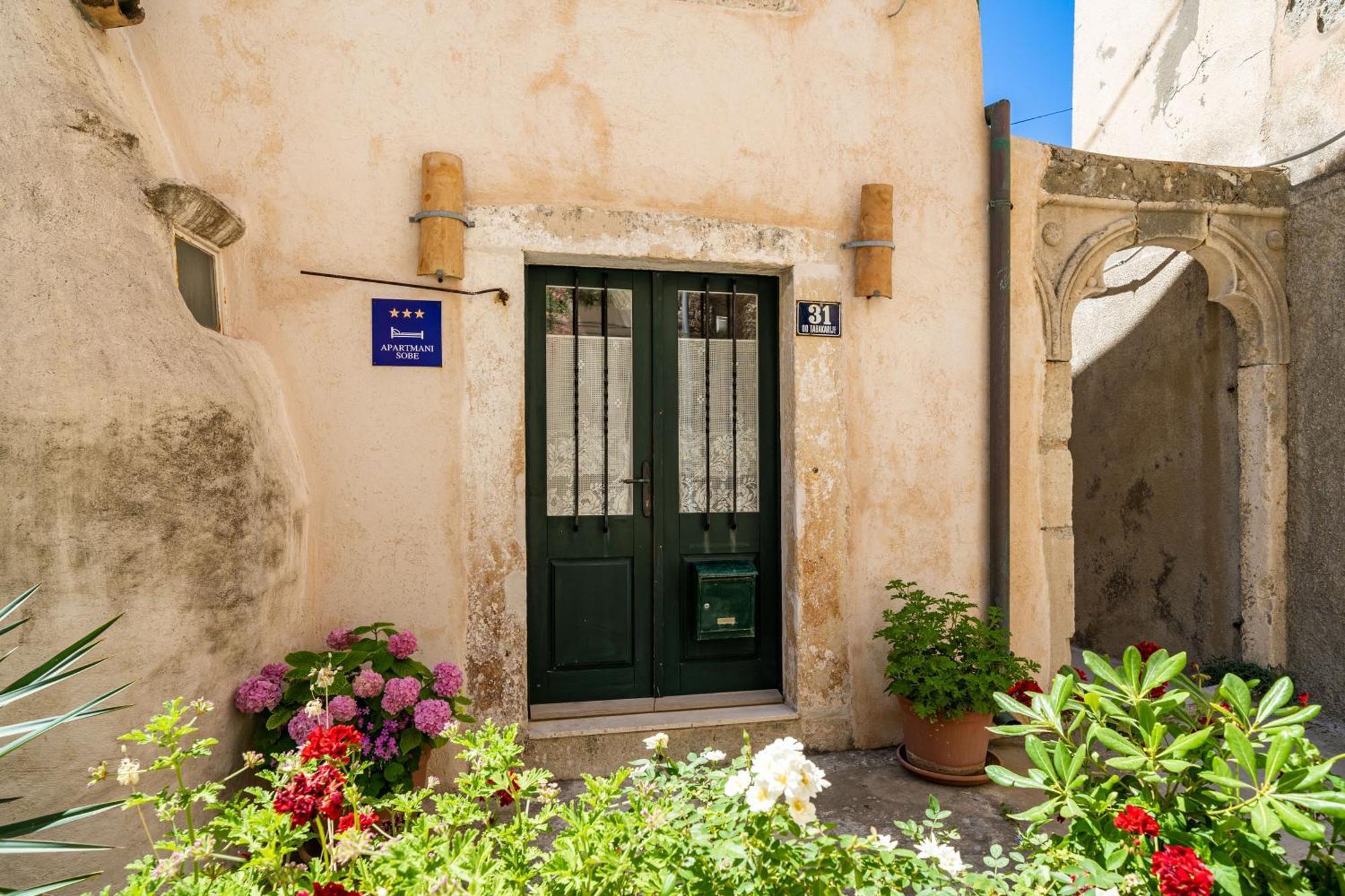 Old Town Historical * Dubrovník